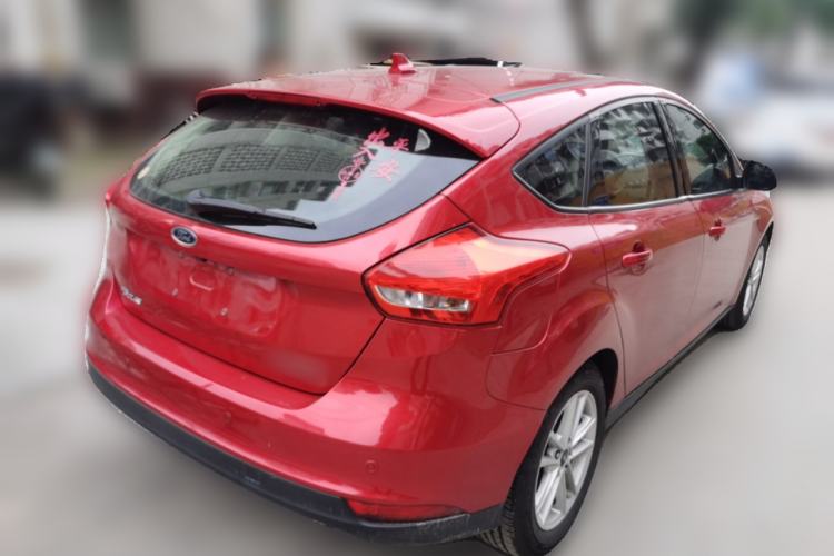 Used Ford Focus 2018 Hatchback Classic 1.6L Automatic Trendy SmartDrive Edition Rear Right 45 Deg