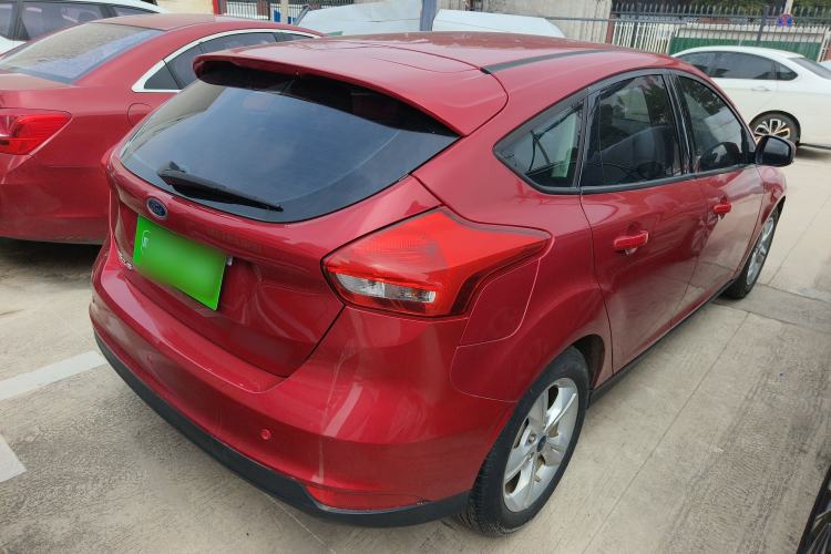 Used Ford Focus 2018 Hatchback Classic 1.6L Automatic Comfort Plus SmartDrive Edition Rear Right 45 Deg