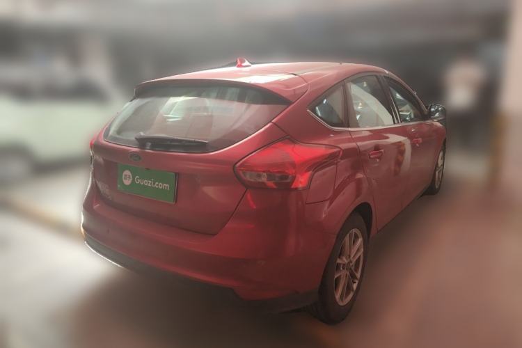 Used Ford Focus 2018 Hatchback Classic EcoBoost 180 Automatic Elite Model Rear Right 45 Deg