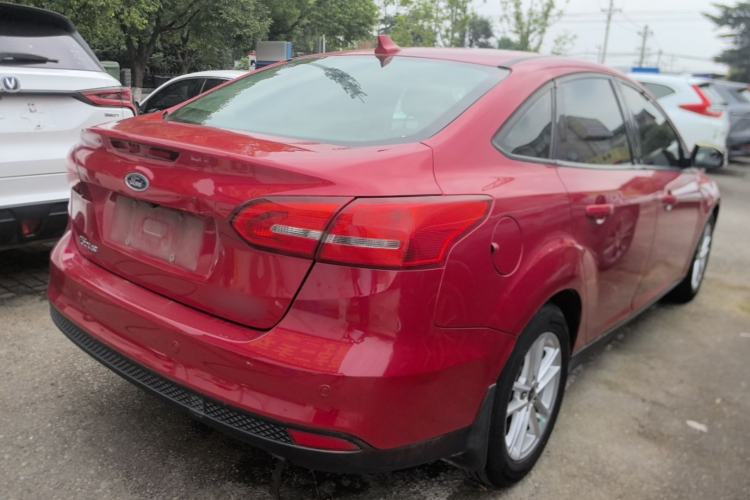 Used Ford Focus 2018 Sedan Classic 1.6L Automatic Trendy SmartDrive Edition Rear Right 45 Deg