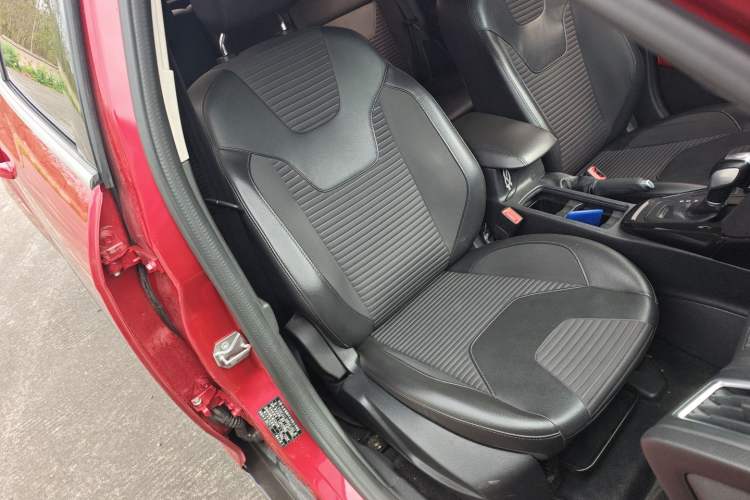 Used Ford Focus 2018 Hatchback Classic EcoBoost 180 Automatic Elite Model Right Front Seat