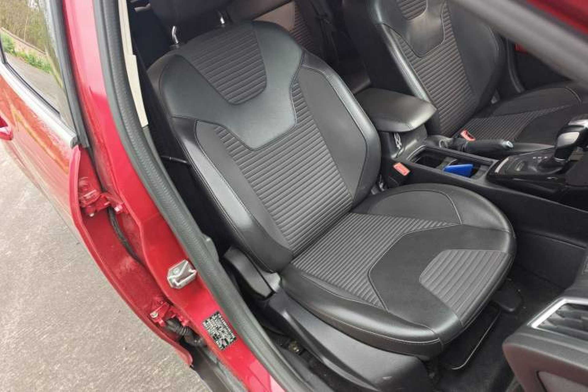 Used Ford Focus 2018 Hatchback Classic EcoBoost 180 Automatic Elite Model Right Front Seat