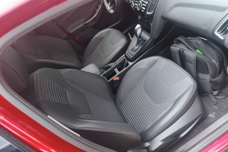 Used Ford Focus 2018 Sedan Classic 1.6L Automatic Trendy SmartDrive Edition Right Front Seat