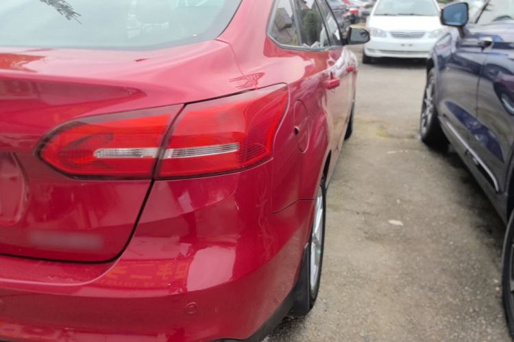 Used Ford Focus 2018 Sedan Classic 1.6L Automatic Trendy SmartDrive Edition Right Rear Taillight