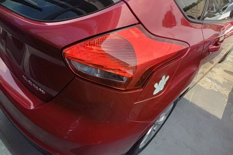 Used Ford Focus 2018 Hatchback Classic 1.6L Automatic Comfort Plus SmartDrive Edition Right Rear Taillight