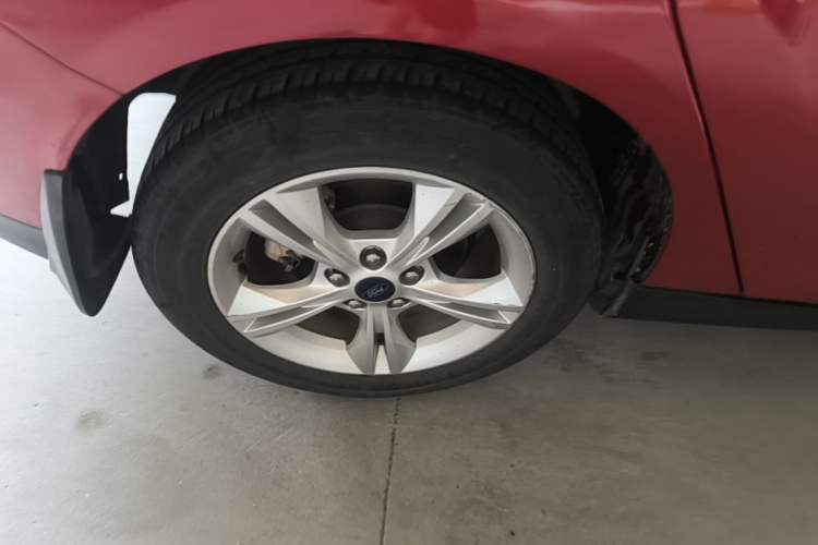 Used Ford Focus 2018 Hatchback Classic 1.6L Automatic Comfort Plus SmartDrive Edition Right Rear Wheel Hub