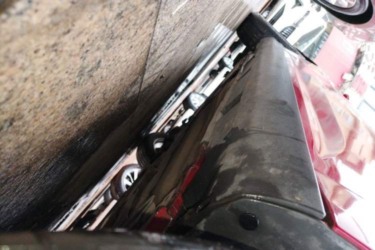 Used Ford Focus 2018 Sedan Classic 1.6L Automatic Trendy SmartDrive Edition Right Side Sill