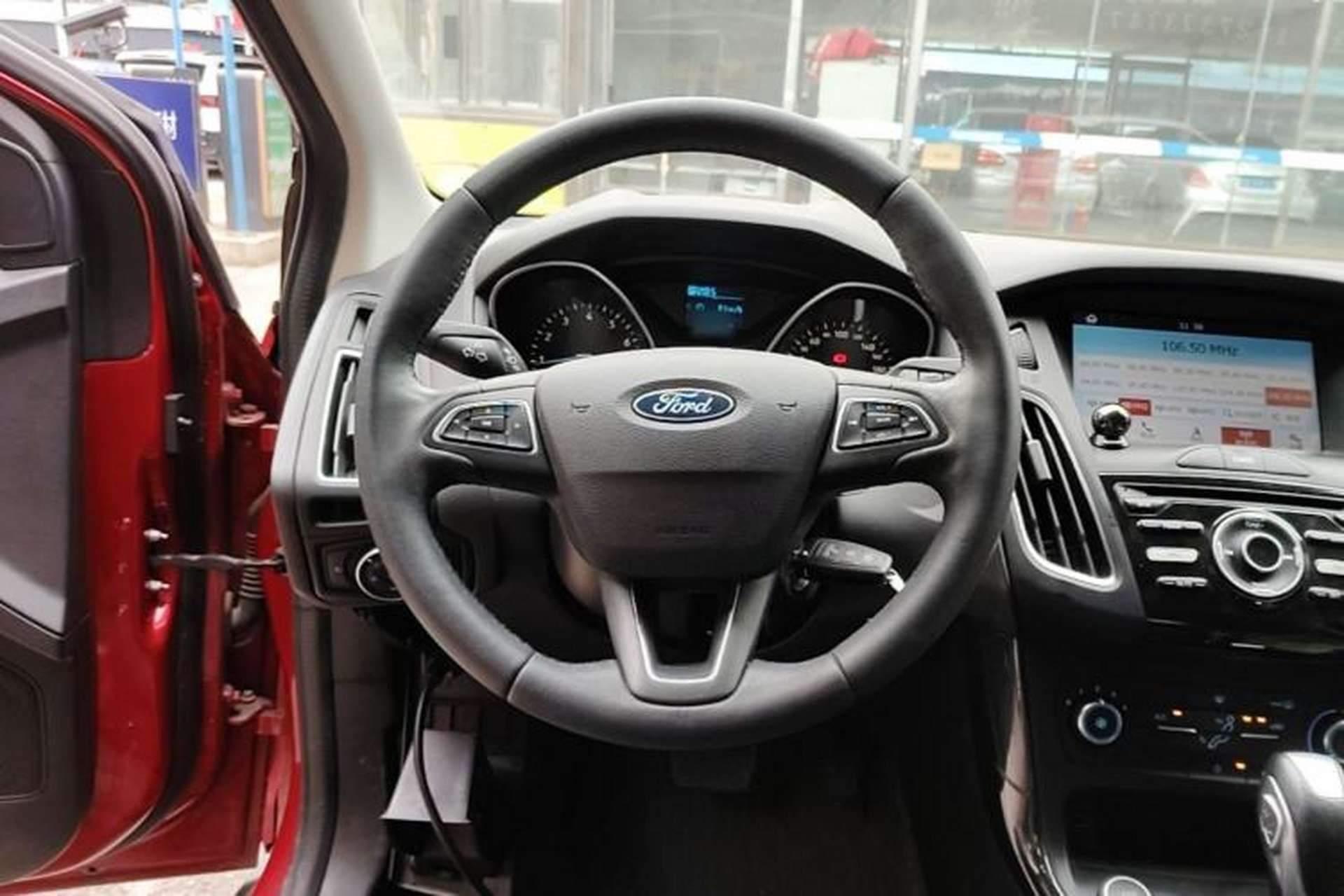 Used Ford Focus 2018 Sedan Classic 1.6L Automatic Trendy SmartDrive Edition Steering Wheel