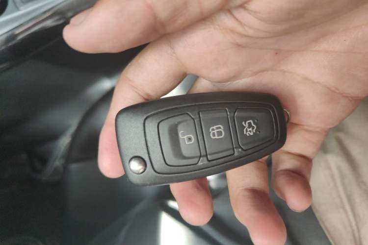 Used Ford Focus 2018 Hatchback Classic EcoBoost 180 Automatic Elite Model Vehicle Key