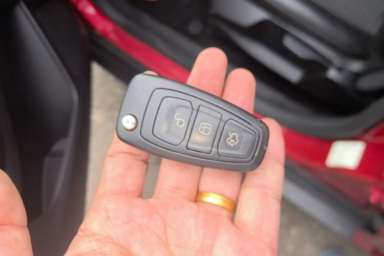 Used Ford Focus 2018 Sedan Classic 1.6L Automatic Trendy SmartDrive Edition Vehicle Key