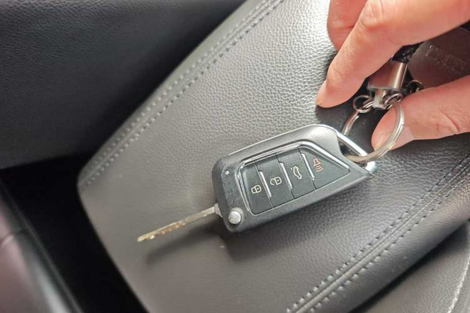Used Ford Focus 2018 Hatchback Classic EcoBoost 180 Automatic Elite Model Vehicle Key