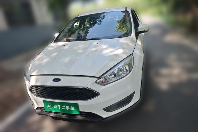 Used Ford Focus 2018 Hatchback Classic 1.6L Automatic Comfort Plus SmartDrive Edition Guazi used car, China used car export, Used car for sale, Used cars, Cheapest cars for sale