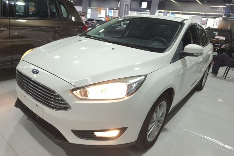 Used Ford Focus 2018 Sedan Classic 1.6L Automatic Trendy SmartDrive Edition Guazi used car, China used car export, Used car for sale, Used  cars, Cheapest cars for sale