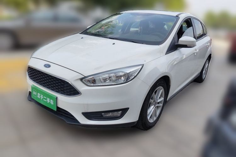 Used Ford Focus 2018 Two-Door Classic EcoBoost 125 Automatic Supercharged Style SmartDrive Edition Guazi used car, China used car export, Used car for sale, Used cars, Cheapest cars for sale