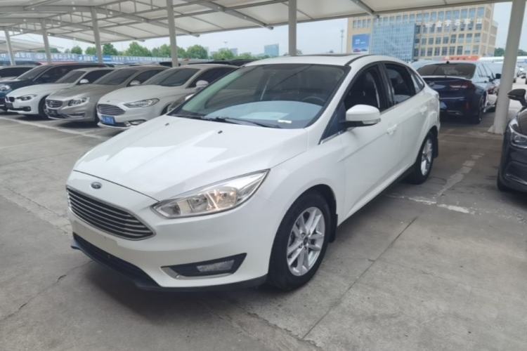 Used Ford Focus 2018 Sedan Classic EcoBoost 180 Automatic Elite Model Guazi used car, China used car export, Used car for sale, Used  cars, Cheapest cars for sale