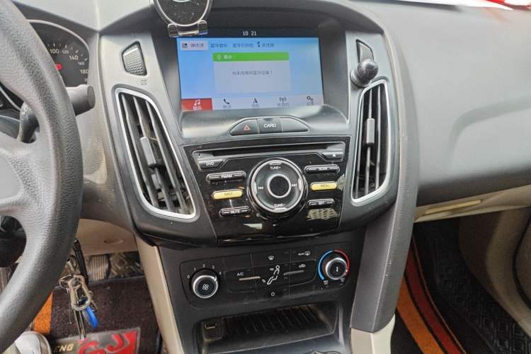 Used Ford Focus 2018 Sedan Classic 1.6L Manual Comfort Plus SmartDrive Edition Audio And AC Panel