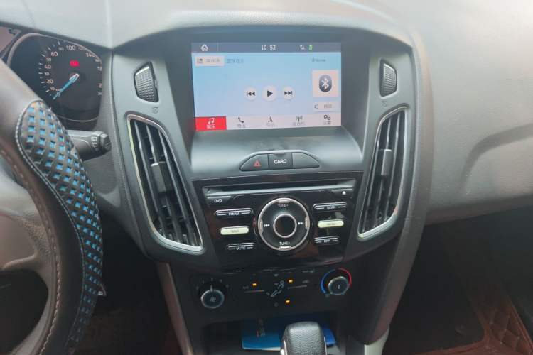 Used Ford Focus 2018 Hatchback Classic 1.6L Automatic Comfort Plus SmartDrive Edition Audio And AC Panel
