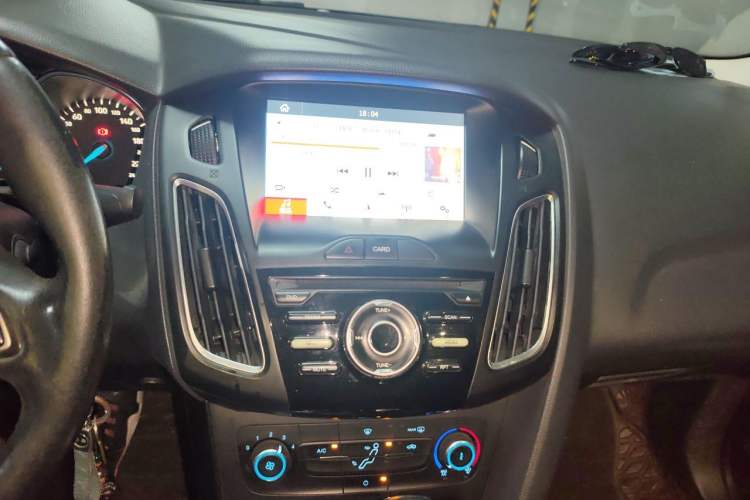 Used Ford Focus 2018 Sedan Classic 1.6L Automatic Trendy SmartDrive Edition Audio And AC Panel