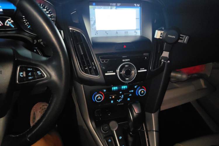 Used Ford Focus 2018 Sedan Classic EcoBoost 180 Automatic Flagship Model Audio And AC Panel