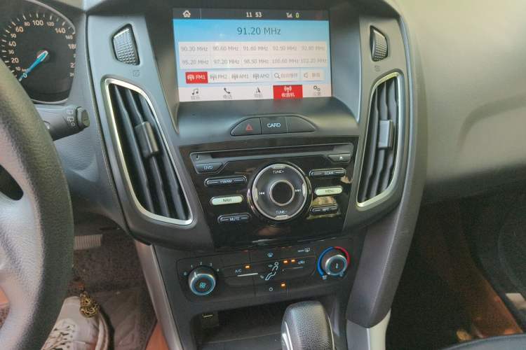Used Ford Focus 2018 Hatchback Classic 1.6L Automatic Comfort Plus SmartDrive Edition Audio And AC Panel