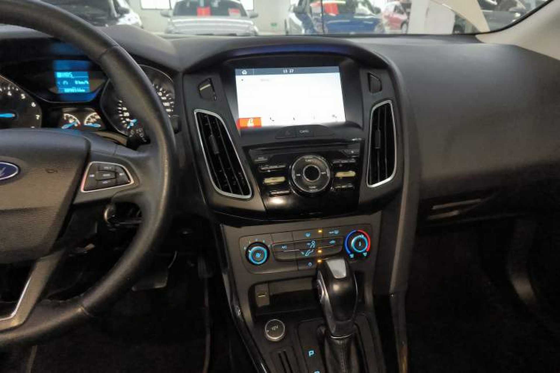 Used Ford Focus 2018 Sedan Classic 1.6L Automatic Trendy SmartDrive Edition Audio And AC Panel