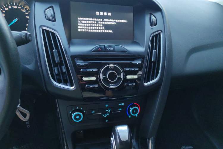 Used Ford Focus 2018 Hatchback Classic 1.6L Automatic Trendy SmartDrive Edition Audio And AC Panel