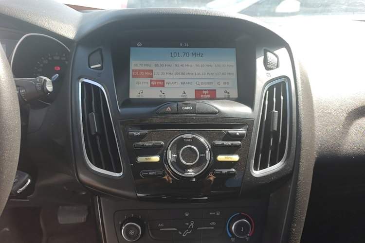 Used Ford Focus 2018 Hatchback Classic 1.6L Automatic Trendy SmartDrive Edition Audio And AC Panel