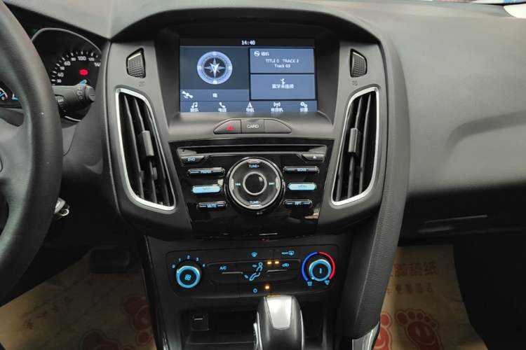 Used Ford Focus 2018 Hatchback Classic 1.6L Automatic Trendy SmartDrive Edition Audio And AC Panel