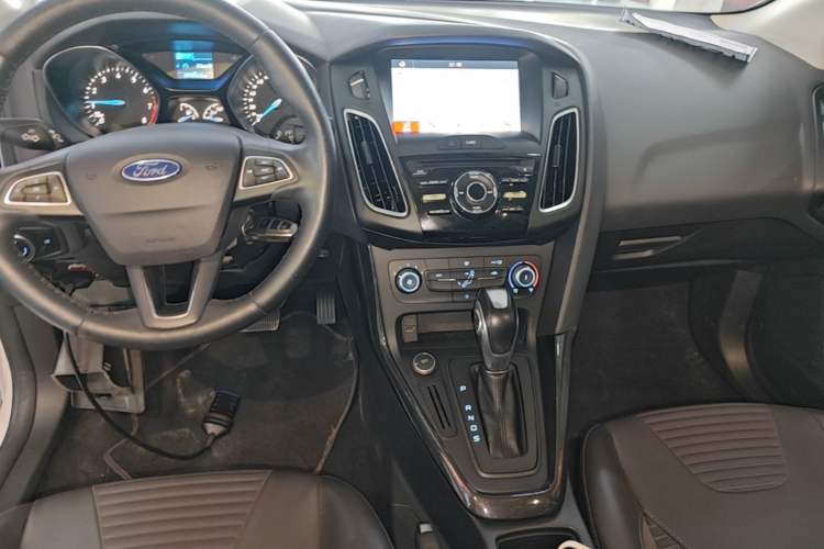 Used Ford Focus 2018 Sedan Classic 1.6L Automatic Trendy SmartDrive Edition Audio And AC Panel