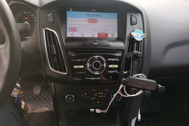 Used Ford Focus 2018 Sedan Classic 1.6L Manual Fashion Edition SmartDrive Version Audio And AC Panel