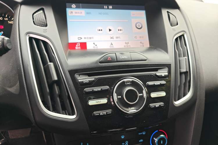 Used Ford Focus 2018 Hatchback Classic 1.6L Automatic Trendy SmartDrive Edition Audio And AC Panel
