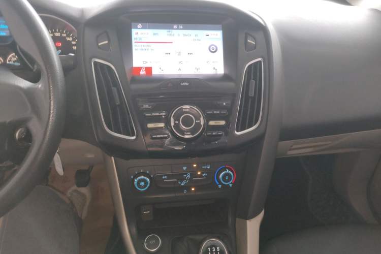 Used Ford Focus 2018 Sedan Classic 1.6L Manual Comfort Plus SmartDrive Edition Audio And AC Panel