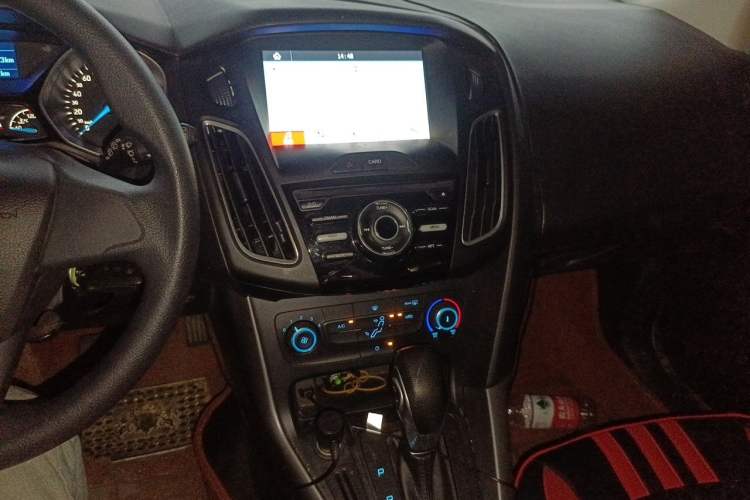 Used Ford Focus 2018 Hatchback Classic 1.6L Automatic Comfort Plus SmartDrive Edition Audio And AC Panel