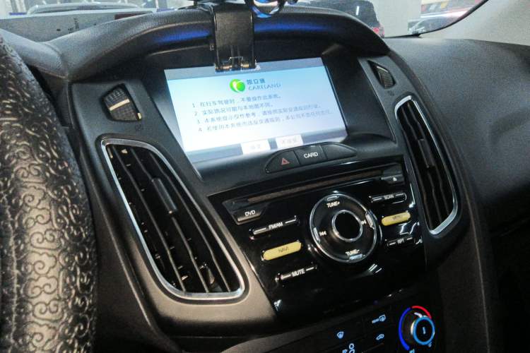 Used Ford Focus 2018 Sedan Classic 1.6L Automatic Trendy SmartDrive Edition Audio And AC Panel