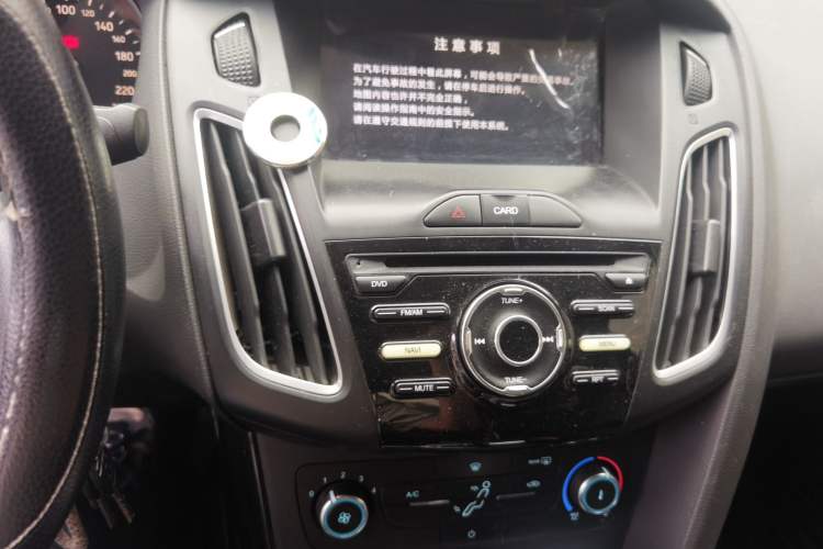 Used Ford Focus 2018 Sedan Classic 1.6L Automatic Trendy SmartDrive Edition Audio And AC Panel