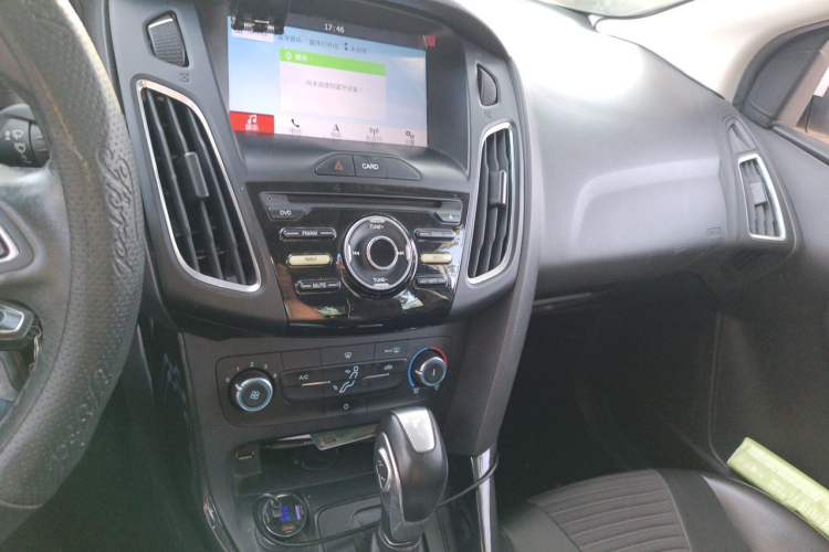 Used Ford Focus 2018 Sedan Classic 1.6L Automatic Trendy SmartDrive Edition Audio And AC Panel