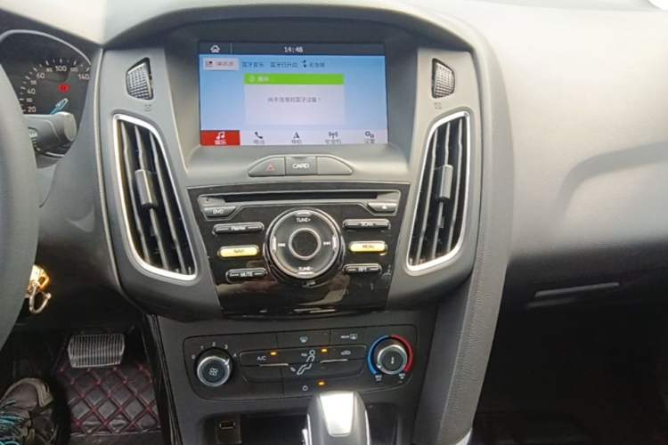 Used Ford Focus 2018 Sedan Classic 1.6L Automatic Trendy SmartDrive Edition Audio And AC Panel