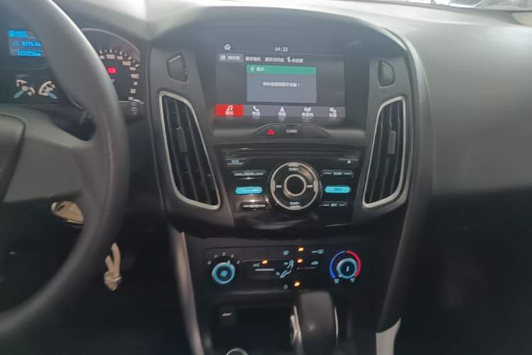 Used Ford Focus 2018 Hatchback Classic 1.6L Automatic Comfort Plus SmartDrive Edition Audio And AC Panel