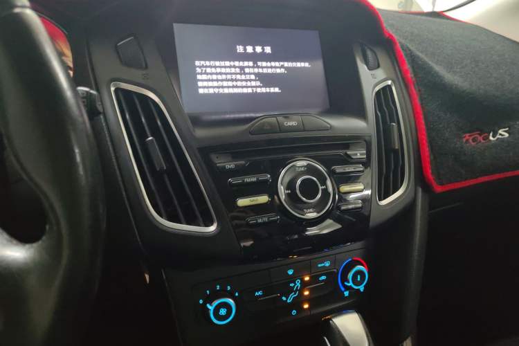 Used Ford Focus 2018 Hatchback Classic 1.6L Automatic Trendy SmartDrive Edition Audio And AC Panel