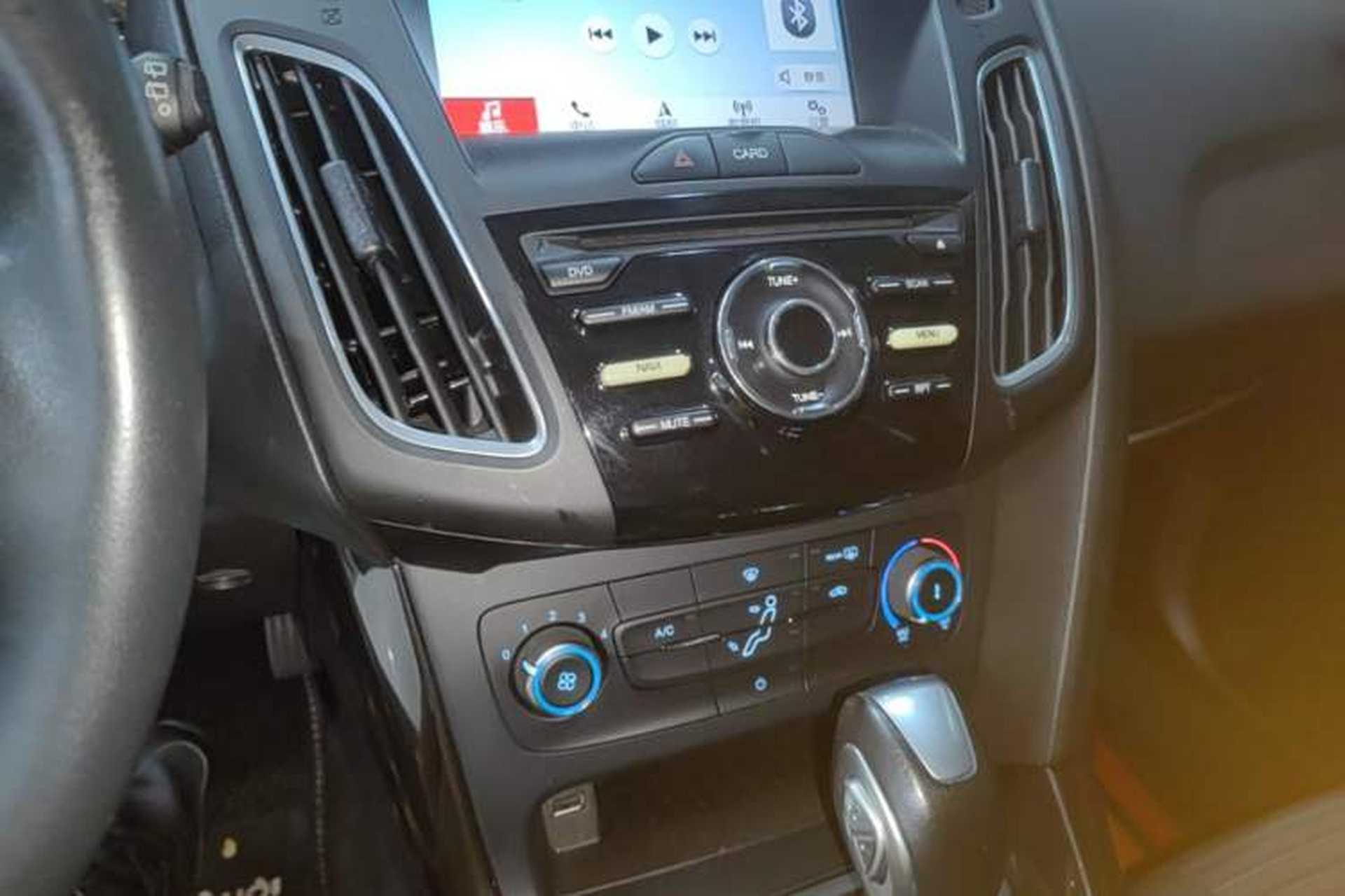 Used Ford Focus 2018 Hatchback Classic 1.6L Automatic Trendy SmartDrive Edition Audio And AC Panel