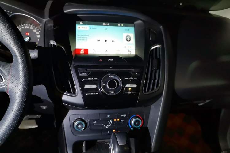 Used Ford Focus 2018 Sedan Classic 1.6L Automatic Trendy SmartDrive Edition Audio And AC Panel
