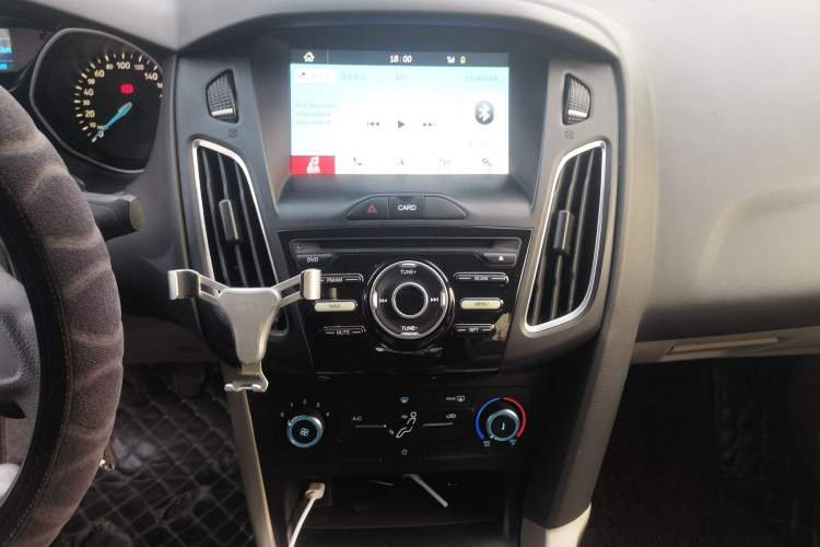 Used Ford Focus 2018 Sedan Classic 1.6L Manual Comfort Plus SmartDrive Edition Audio And AC Panel