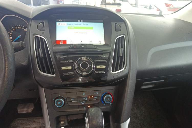 Used Ford Focus 2018 Hatchback Classic 1.6L Automatic Comfort Plus SmartDrive Edition Audio And AC Panel