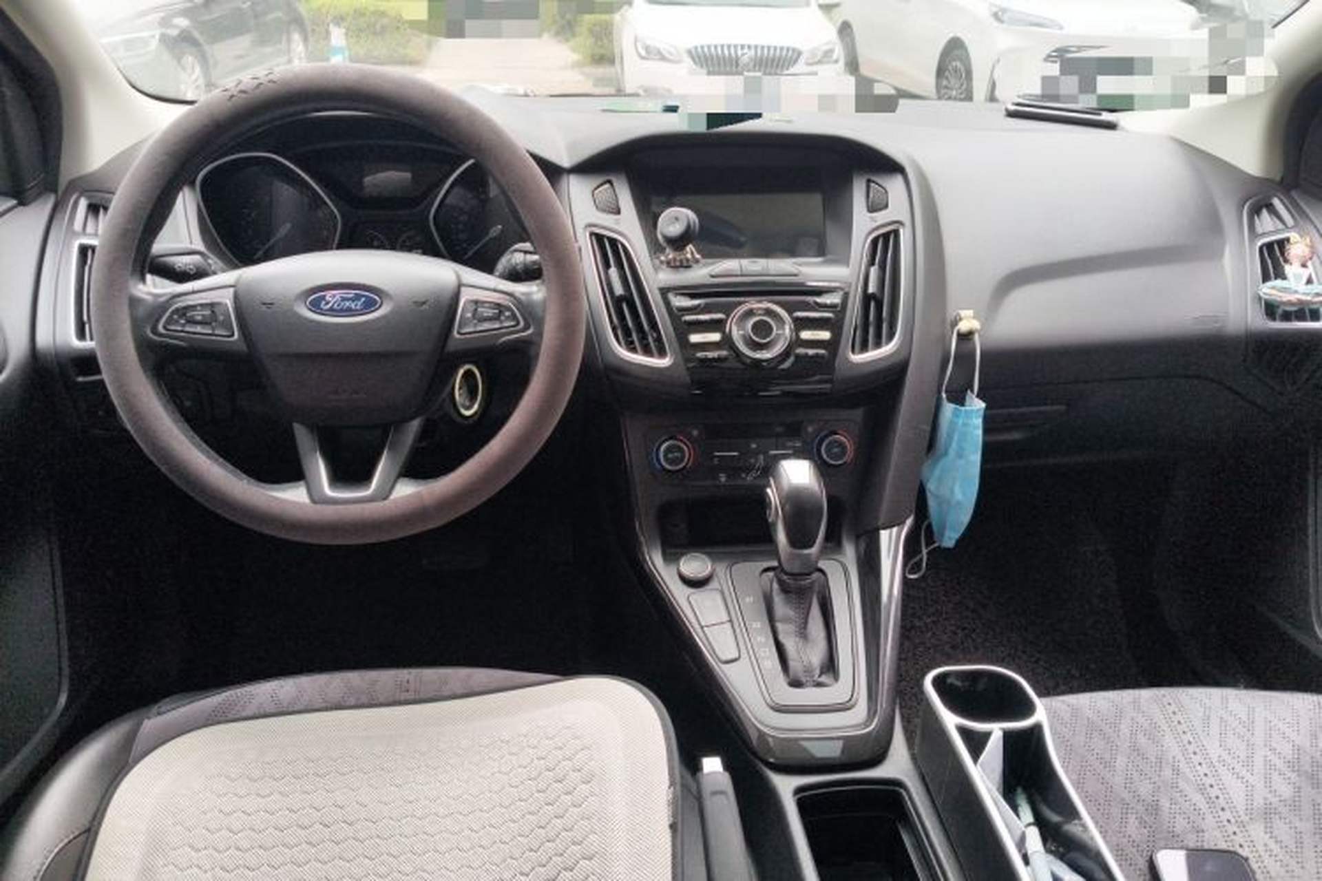 Used Ford Focus 2018 Two-Door Classic EcoBoost 125 Automatic Supercharged Style SmartDrive Edition Center Console