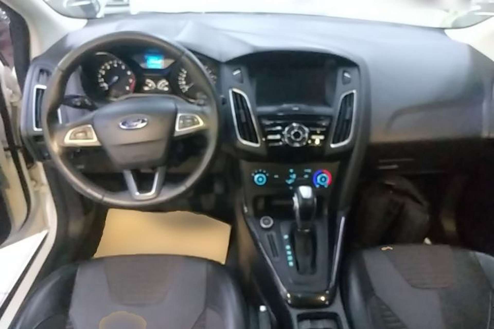 Used Ford Focus 2018 Hatchback Classic 1.6L Automatic Trendy SmartDrive Edition Center Console