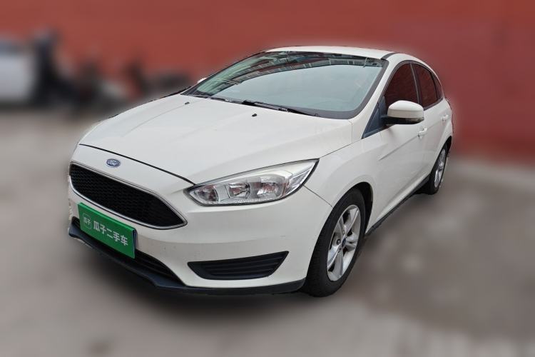 Used Ford Focus 2018 Hatchback Classic 1.6L Automatic Comfort Plus SmartDrive Edition Guazi used car, China used car export, Used car for sale, Used cars, Cheapest cars for sale
