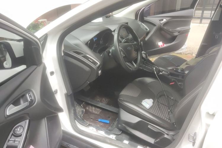 Used Ford Focus 2018 Hatchback Classic EcoBoost 180 Automatic Elite Model Driver Seat