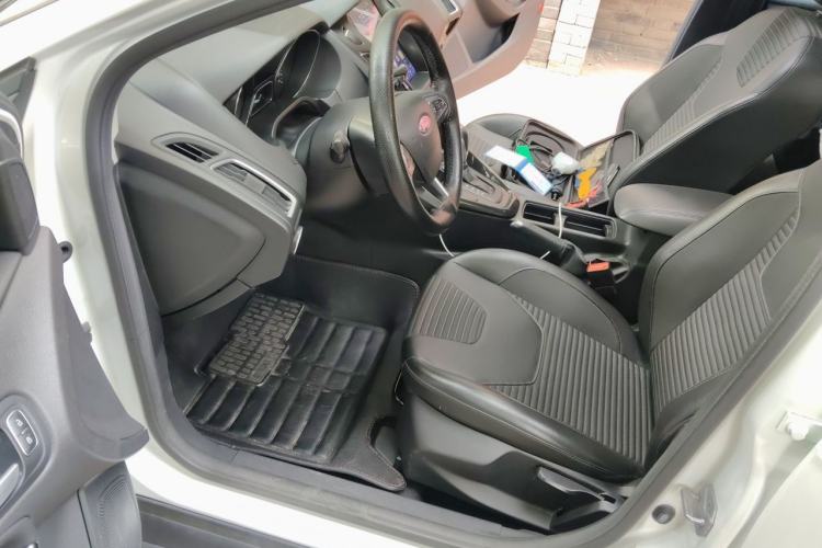 Used Ford Focus 2018 Hatchback Classic EcoBoost 180 Automatic Elite Model Driver Seat