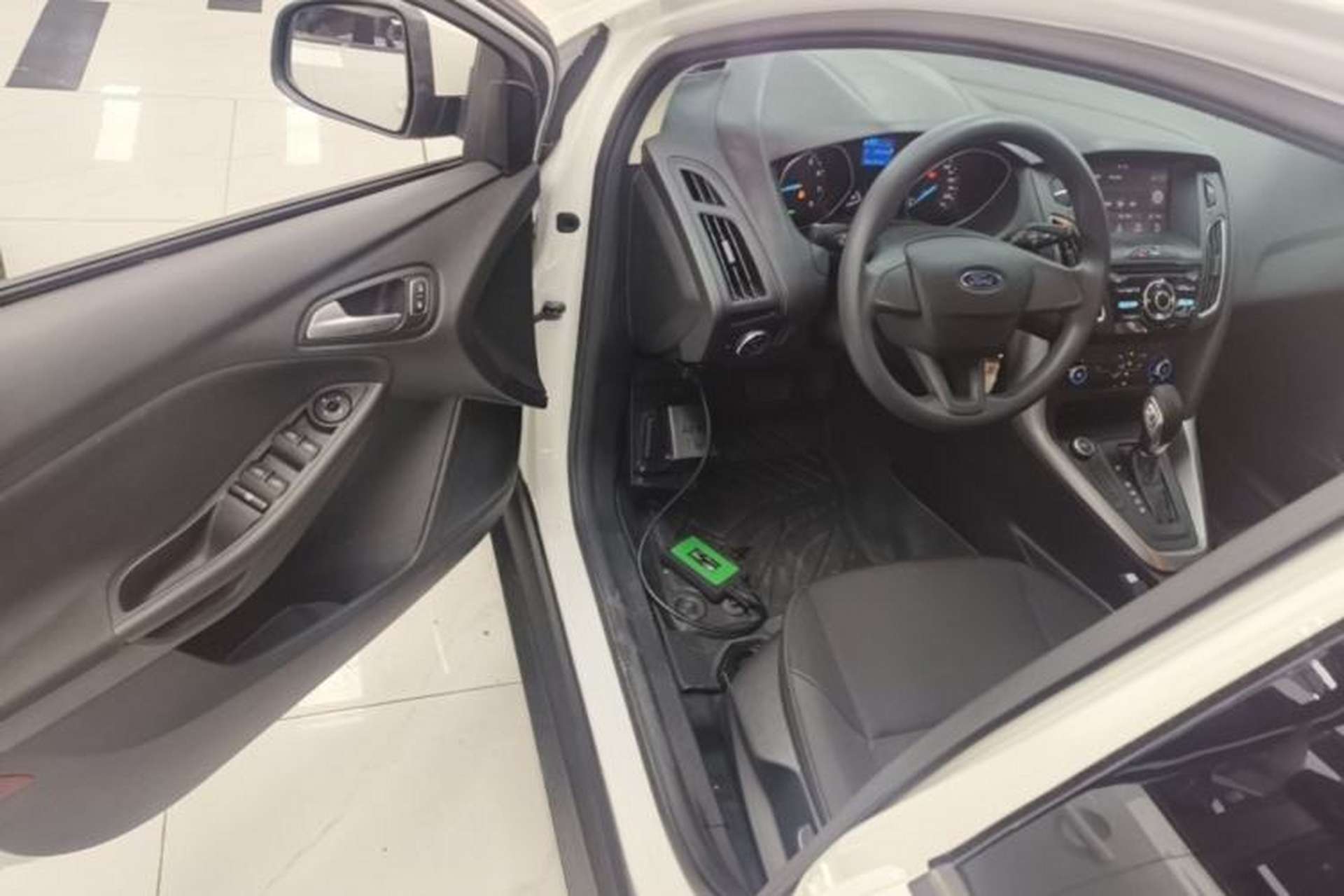Used Ford Focus 2018 Hatchback Classic 1.6L Automatic Comfort Plus SmartDrive Edition Driver Seat