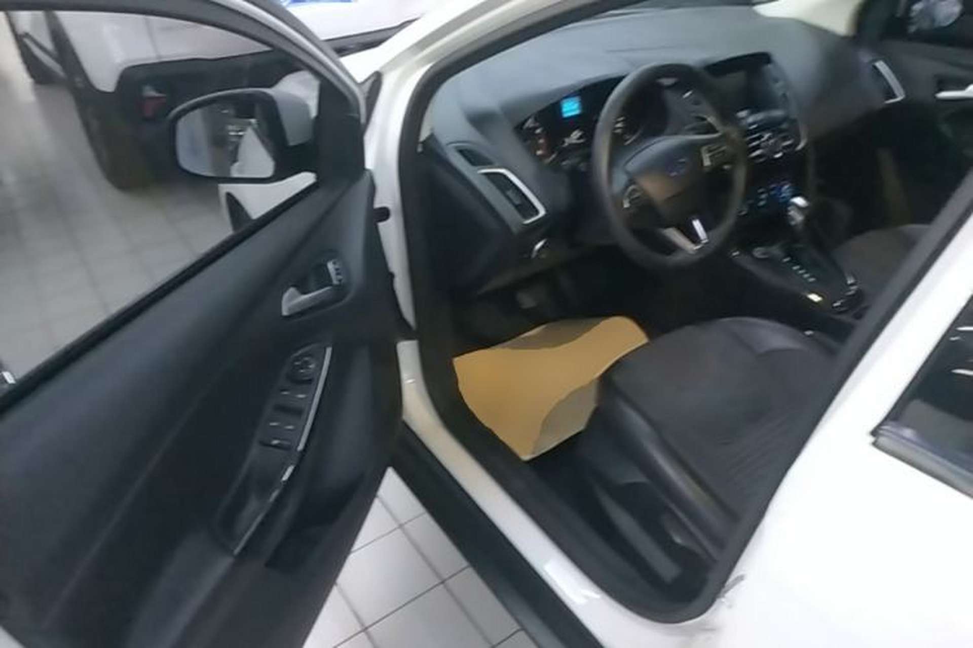 Used Ford Focus 2018 Hatchback Classic 1.6L Automatic Trendy SmartDrive Edition Driver Seat